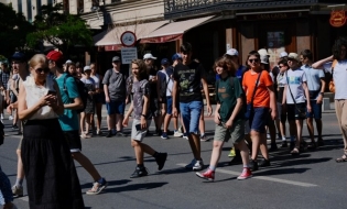 Plimbări pe Calea Victoriei și expoziții atractive, alternative de petrecere a timpului liber în Capitală, în weekendul 13-14 iulie