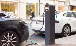 CE impune taxe vamale provizorii la importurile de vehiculele electrice pe baterii din China