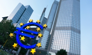 Banca Centrală Europeană a pus astăzi în circulație noile bancnote de 100 şi 200 de euro din seria „Europa”