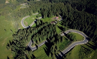 Transalpina (DN67C) se închide în acest weekend, între Novaci şi Rânca