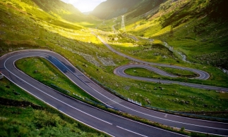 Transalpina se închide începând de astăzi, între Rânca şi Obârşia Lotrului