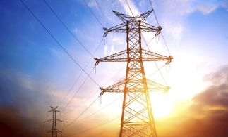 ANRE recomandă consumatorilor de electricitate din serviciul universal să semneze în noiembrie sau în decembrie noul contract