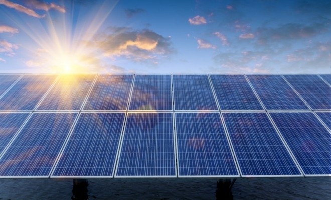 Ministrul Energiei a semnat contracte de finanțare de 28,49 milioane de lei pentru instalarea de panouri fotovoltaice