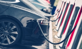 Germania a devenit a doua piaţă mondială pentru automobilele electrice