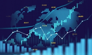 FMI vede semne ale unei redresări globale mai solide, dar riscurile semnificative rămân