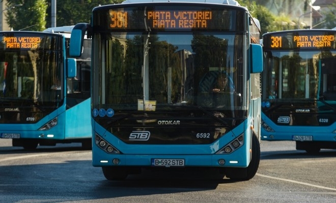 Aproape 1000 de stații de transport din Capitală vor fi dotate cu panouri digitale de informare