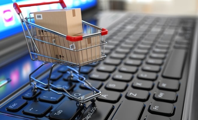 Sectorul e-commerce din România a crescut cu 30% în 2020; estimările pentru 2021 arată o majorare de 20-30%