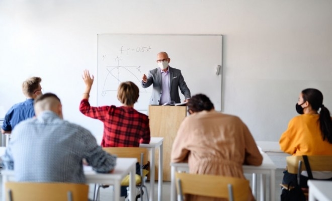 Sorin Cîmpeanu: Începând de mâine, universitățile vor reveni la activități didactice cu prezență fizică