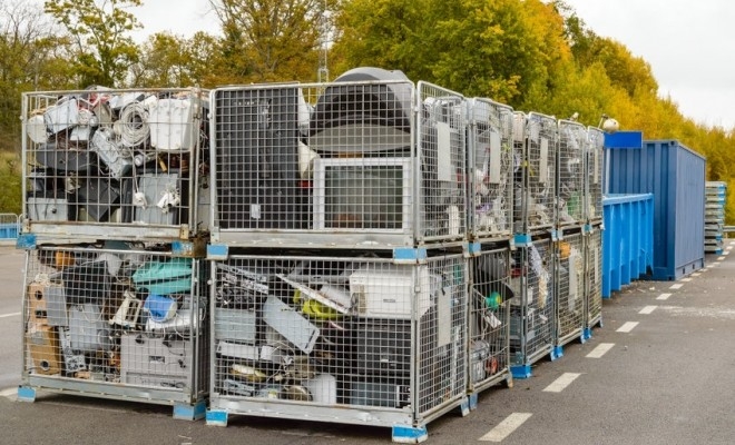 Studiu: Doar 17% dintre deșeurile electrice și electronice au fost reciclate corespunzător la nivel internațional, în 2022