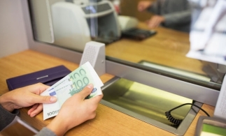 Restanţele la creditele în lei au crescut cu 2,15% în ianuarie; cele la împrumuturile în valută s-au redus cu 3%