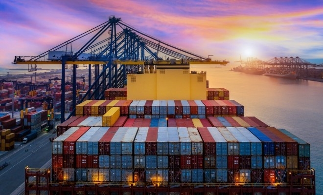 Prețurile transportului maritim ating noi maxime din cauza tensiunilor geopolitice
